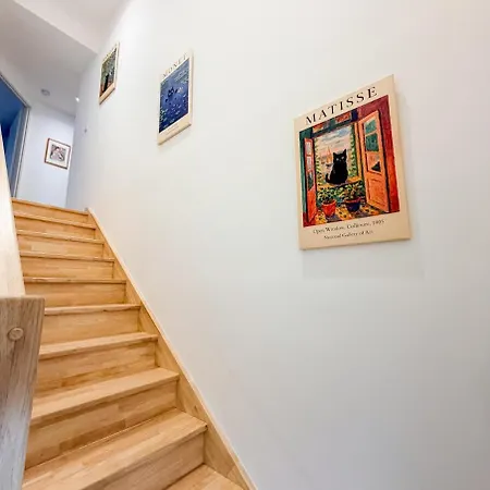 Les Oiseaux, Maison De 3 Et Climatisation *