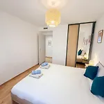 Les Oiseaux, Maison De 3 Et Climatisation *