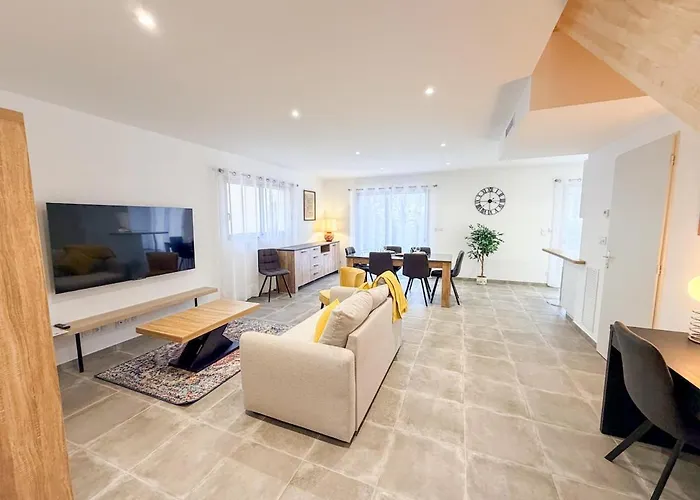 Les Oiseaux, Maison De 3 Et Climatisation *